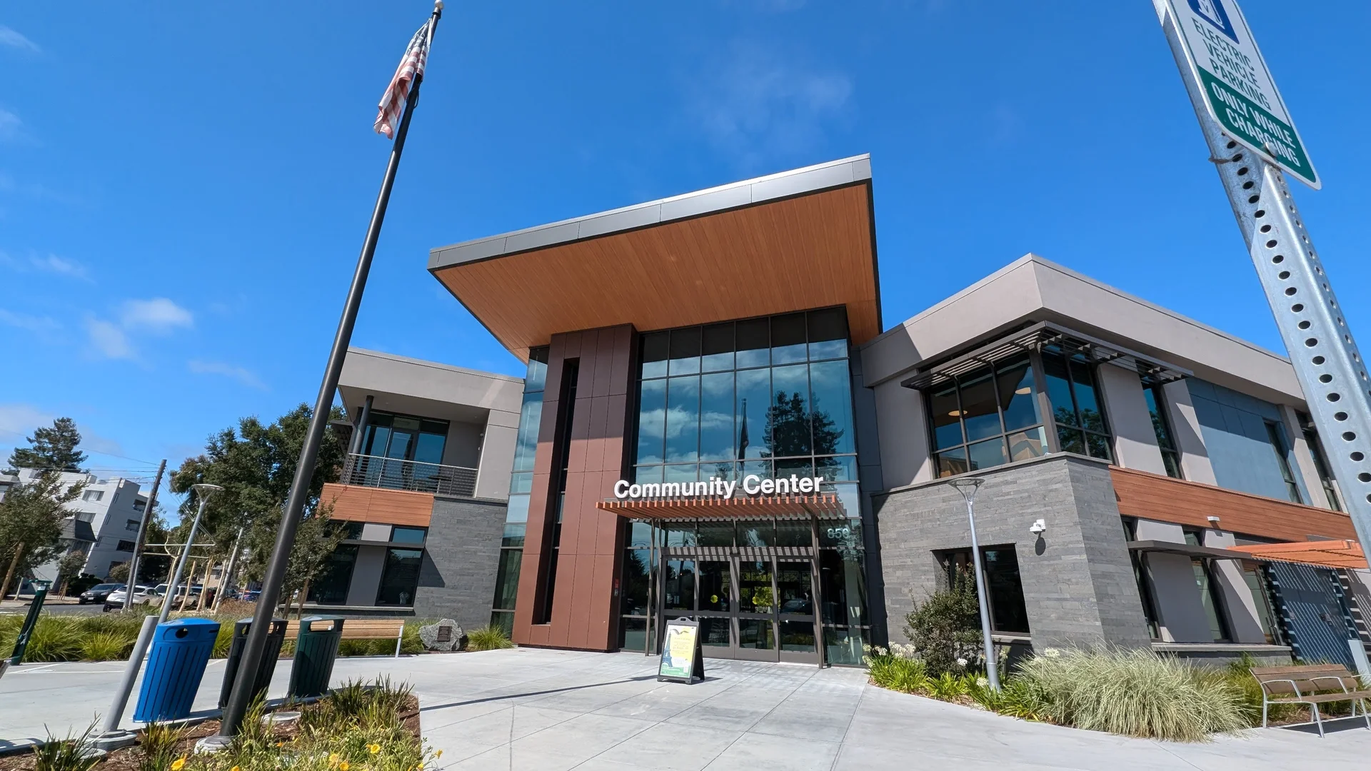 Burlingame Community Center — Symphony Church worship venue